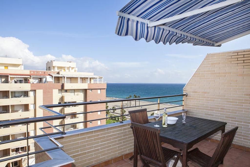 Apartment Brisa Marina Roquetas de Mar Oda fotoğraf